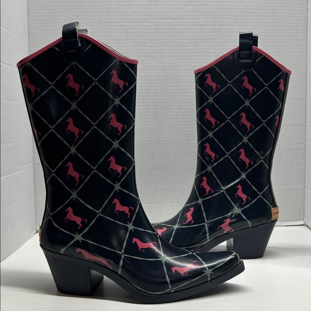 Bit & Bridle Cowboy Rubber Rain Boots Heeled Horse Western Black Pink Women's 7